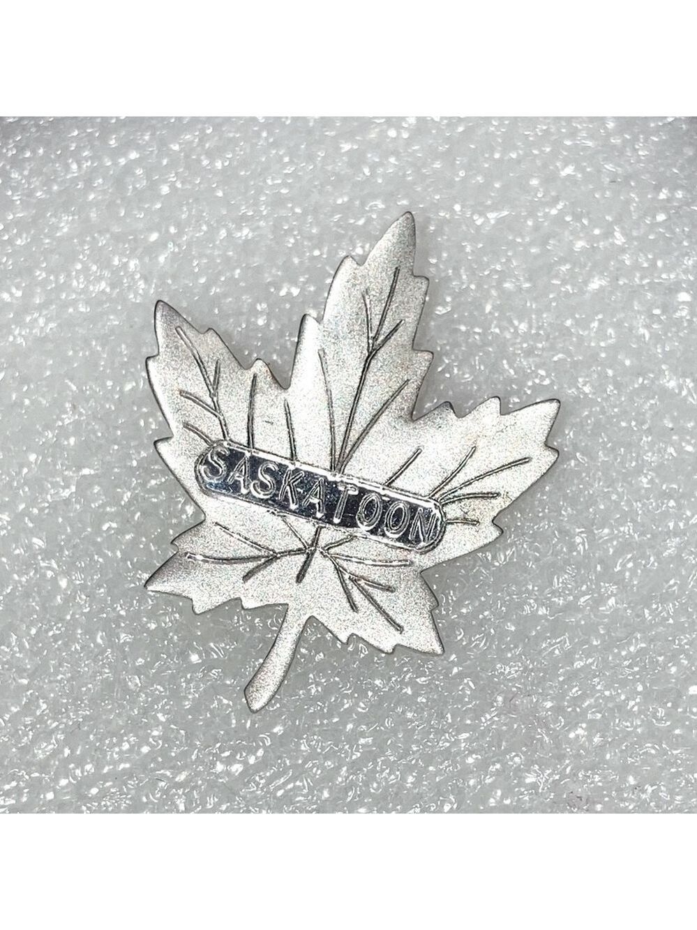 Vtg Sterling Saskatoon Saskatchewan Canada Canadian Maple Leaf Brooch 1.2” x 1”